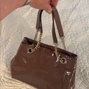 Kate Spade Elegant Brown Patent Leather Handbag. Preowned.